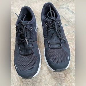 Women’s On Running Sneaker